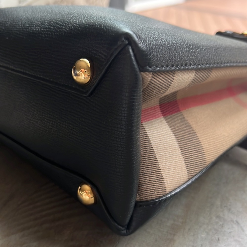 Burberry Small Banner Handbag - Picture 5 of 8